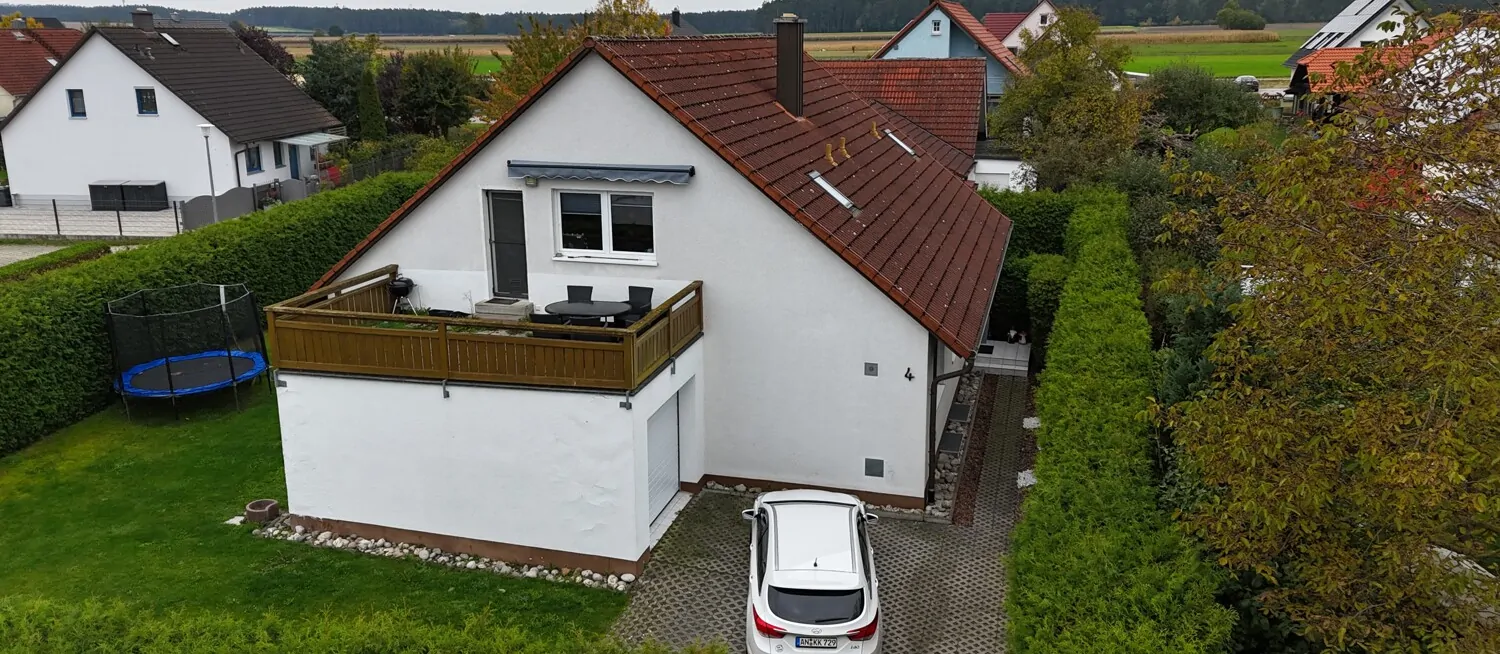 Modernes Zweifamilienhaus mit gehobener Ausstattung und viel Platz für Ihre Ansprüche!