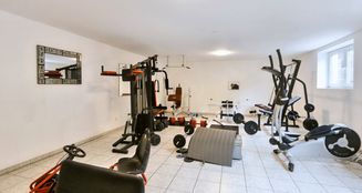 von_poll_real_estate_property_25208771_image_15