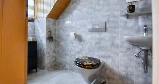 von_poll_real_estate_property_25208775_image_3