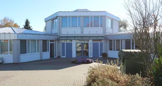 von_poll_real_estate_property_25208776_image_0