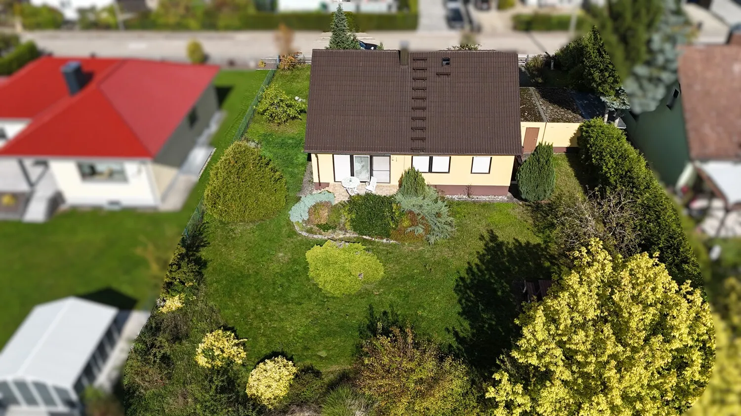 Living with a view: Spacious detached house with garden, terrace and expansion possibilities