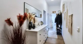 von_poll_real_estate_property_25208780_image_2