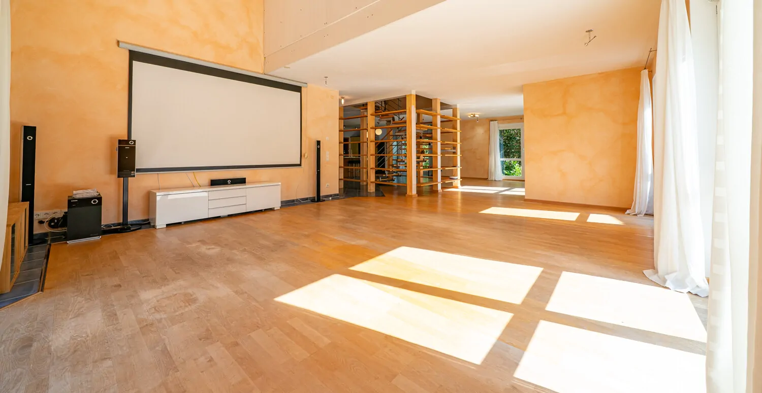 TV Ecke mit Leinwand