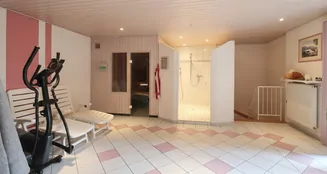 von_poll_real_estate_property_25208799_image_9