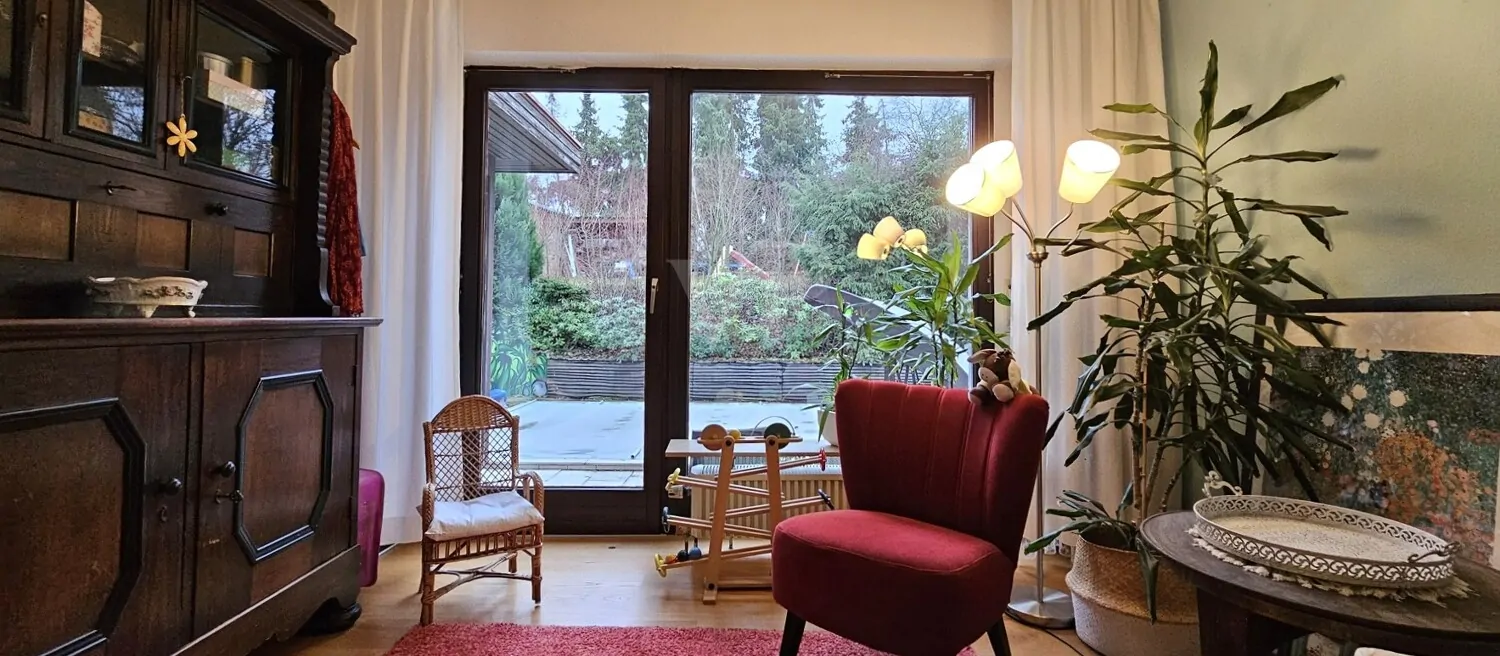 Arbeits-/Schlafzimmer OG