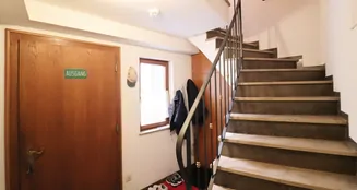 von_poll_real_estate_property_25208795_image_7