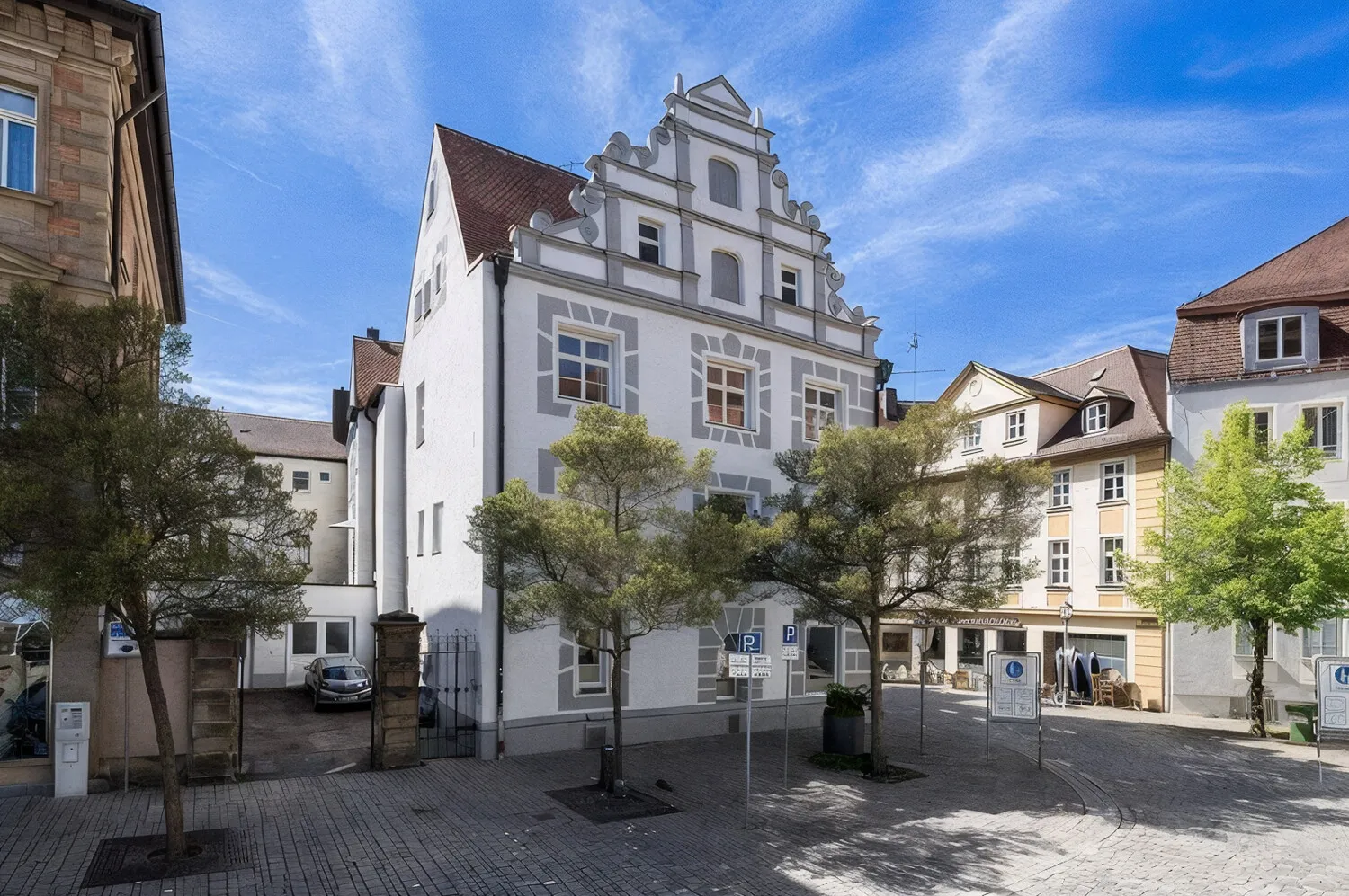 Wohnen mit Geschichte – Exklusive Altbauwohnung im Herzen der Ansbacher Altstadt