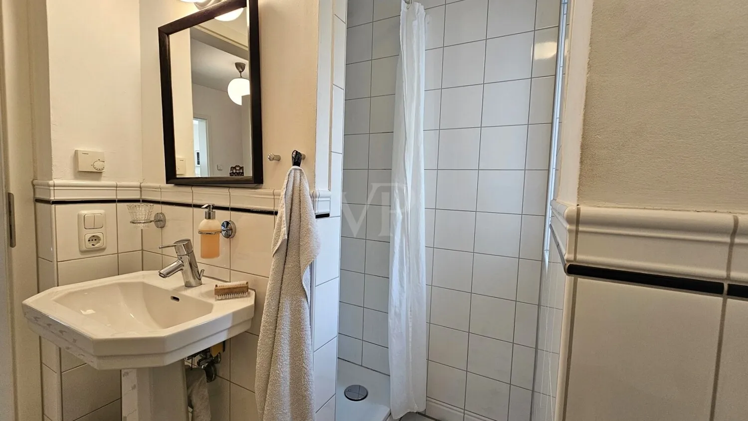 Gästeduschbad EG