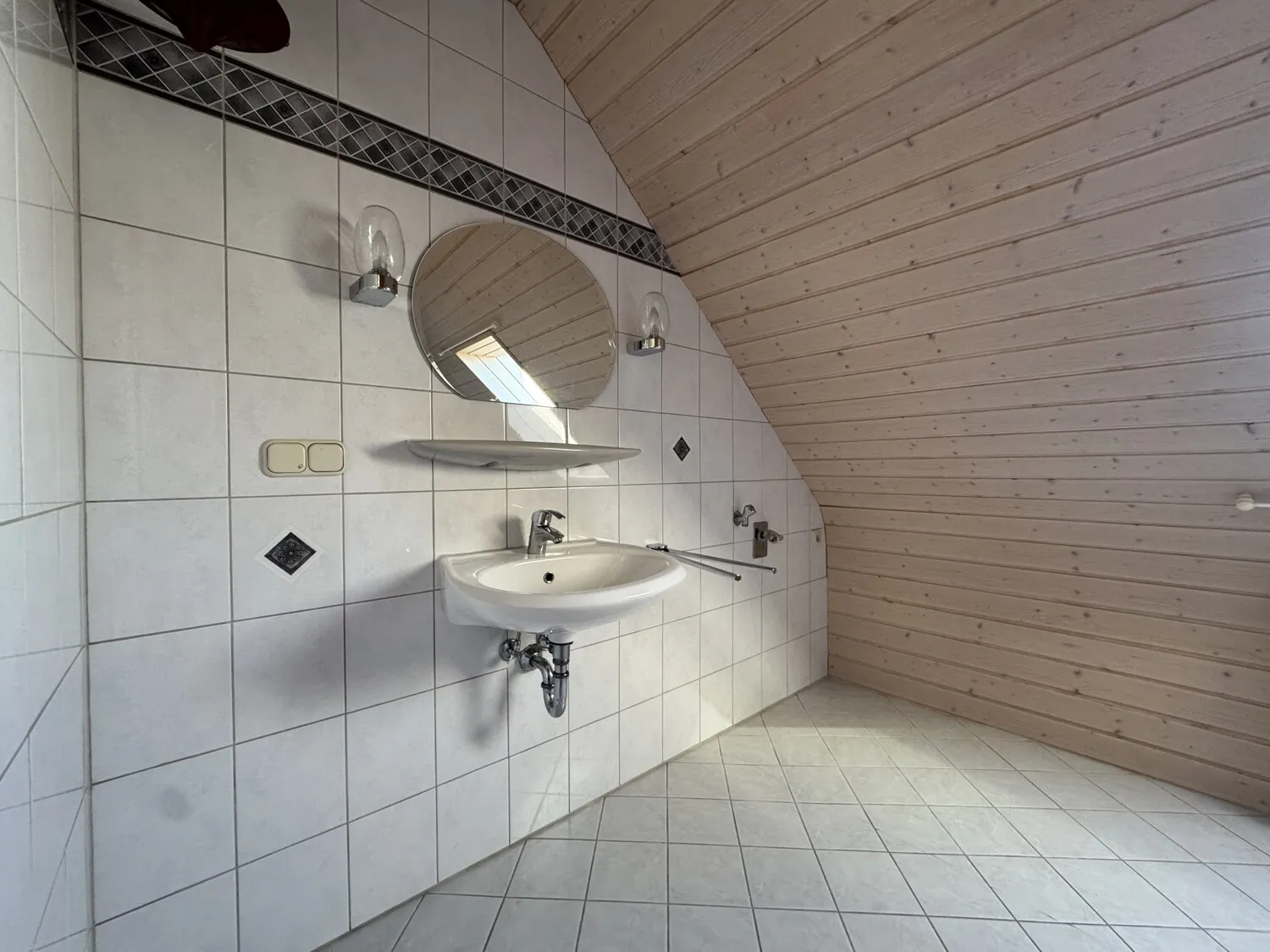 Badezimmer DG 2