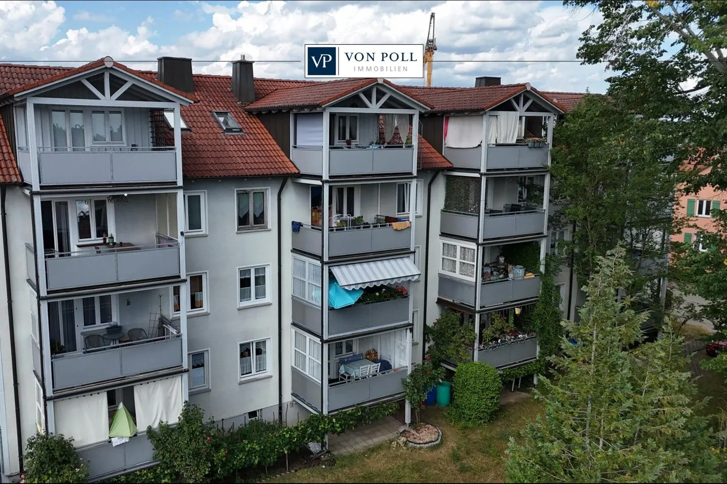 Helle Drei-Zimmer-Wohnung mit sonnigem Südbalkon und grünem Ausblick