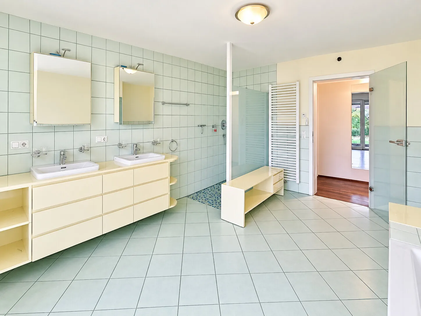 Badezimmer UG