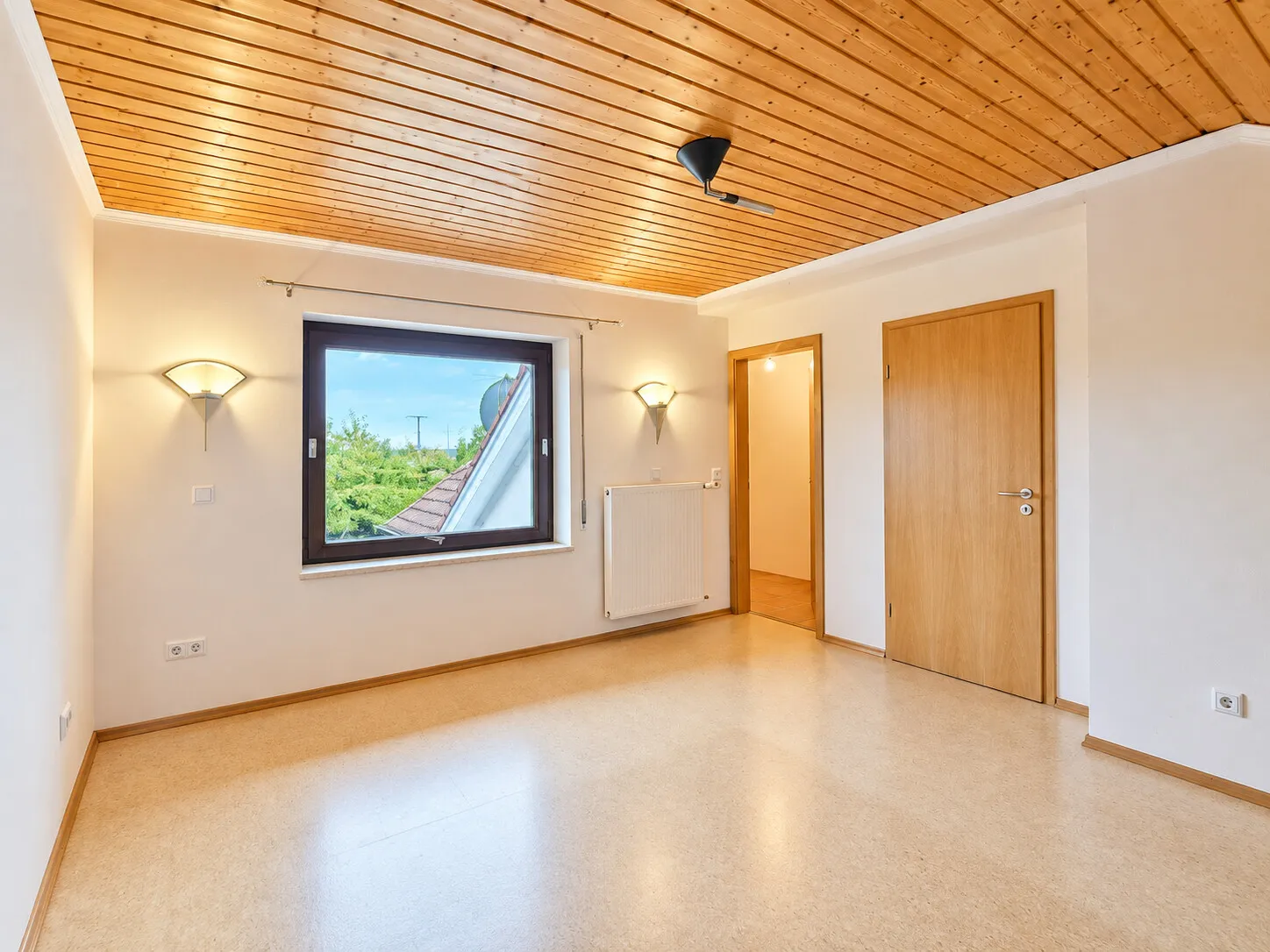 Schlafzimmer DG