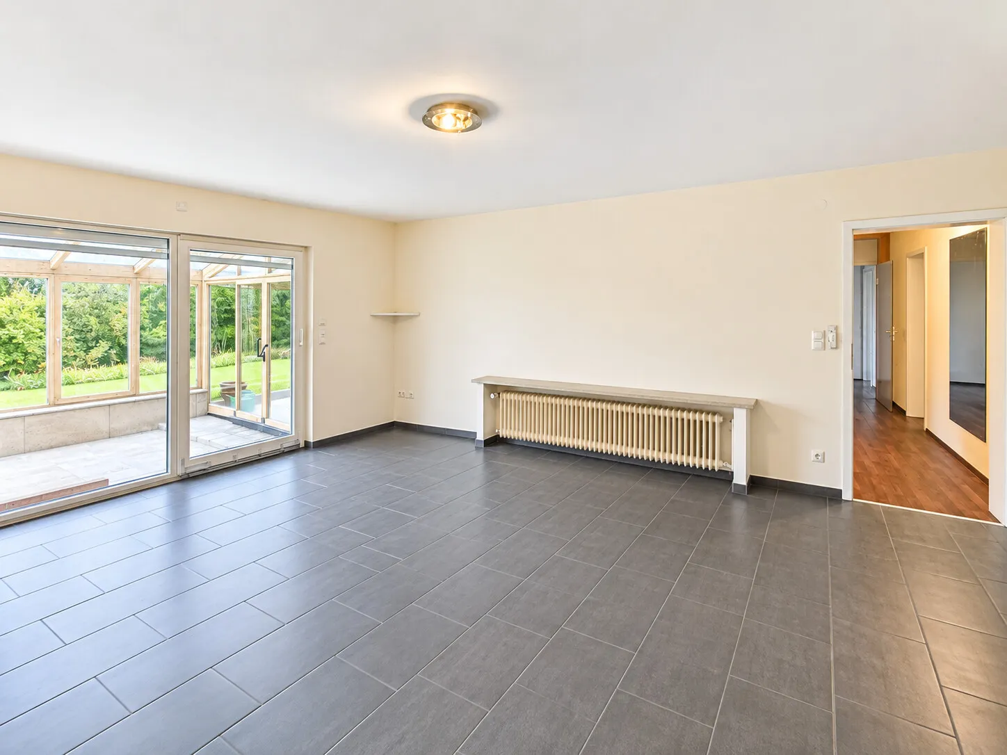 Schlafzimmer UG
