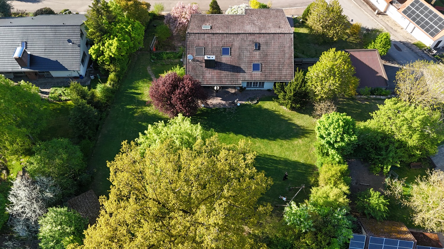 Stilvolle Architektenvilla mit großem Grundstück
