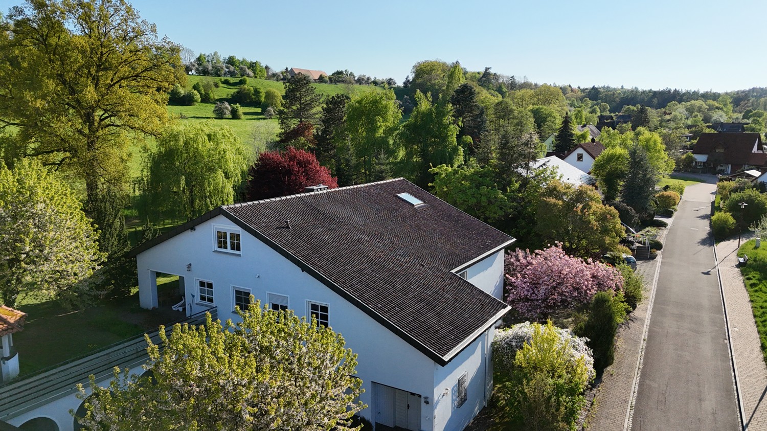 Stilvolle Architektenvilla mit großem Grundstück