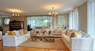 von_poll_real_estate_property_25061005_image_1