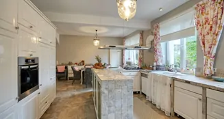 von_poll_real_estate_property_25061005_image_5