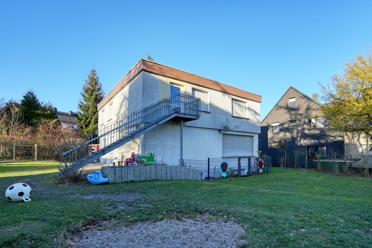 Nachbarbebauung