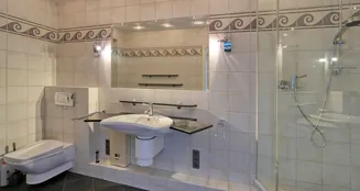 von_poll_real_estate_property_25061014_image_17