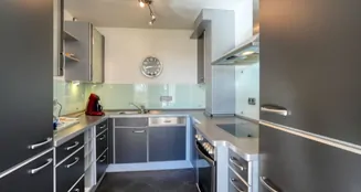 von_poll_real_estate_property_25061014_image_16