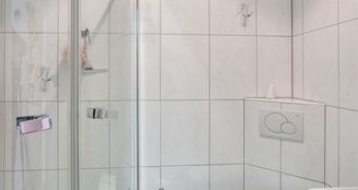 von_poll_real_estate_property_25061015_image_9