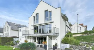 von_poll_real_estate_property_25061017_image_0