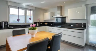 von_poll_real_estate_property_25061017_image_8