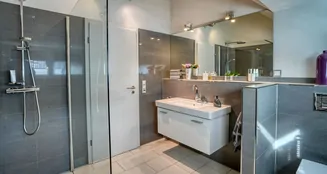 von_poll_real_estate_property_25061017_image_15