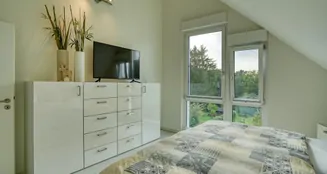 von_poll_real_estate_property_25061017_image_12