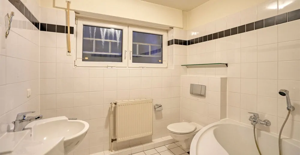 Wannenbad im Gartengeschoss