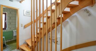 von_poll_real_estate_property_25061029_image_12