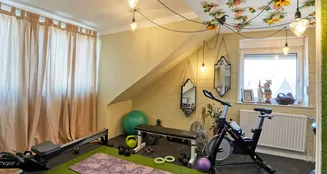 von_poll_real_estate_property_25061021_image_16