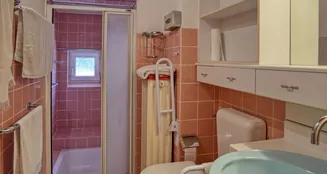 von_poll_real_estate_property_25061030_image_12