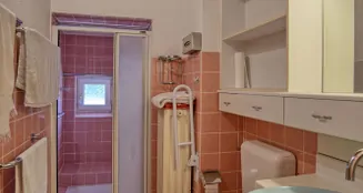 von_poll_real_estate_property_25061030_image_12