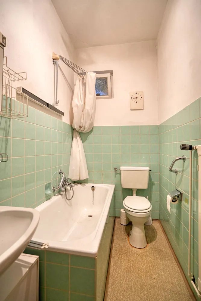 Wannenbad im Obergeschoss