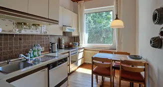 von_poll_real_estate_property_25061030_image_11