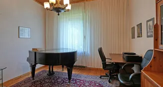 von_poll_real_estate_property_25061030_image_9