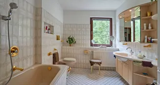 von_poll_real_estate_property_25061031_image_18