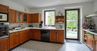 von_poll_real_estate_property_25061031_image_11