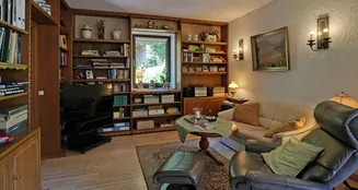 von_poll_real_estate_property_25061031_image_10