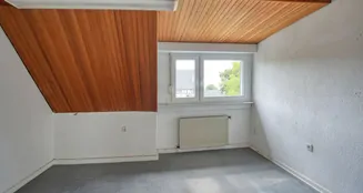 von_poll_real_estate_property_25061035_image_9