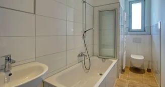 von_poll_real_estate_property_25061038_image_8