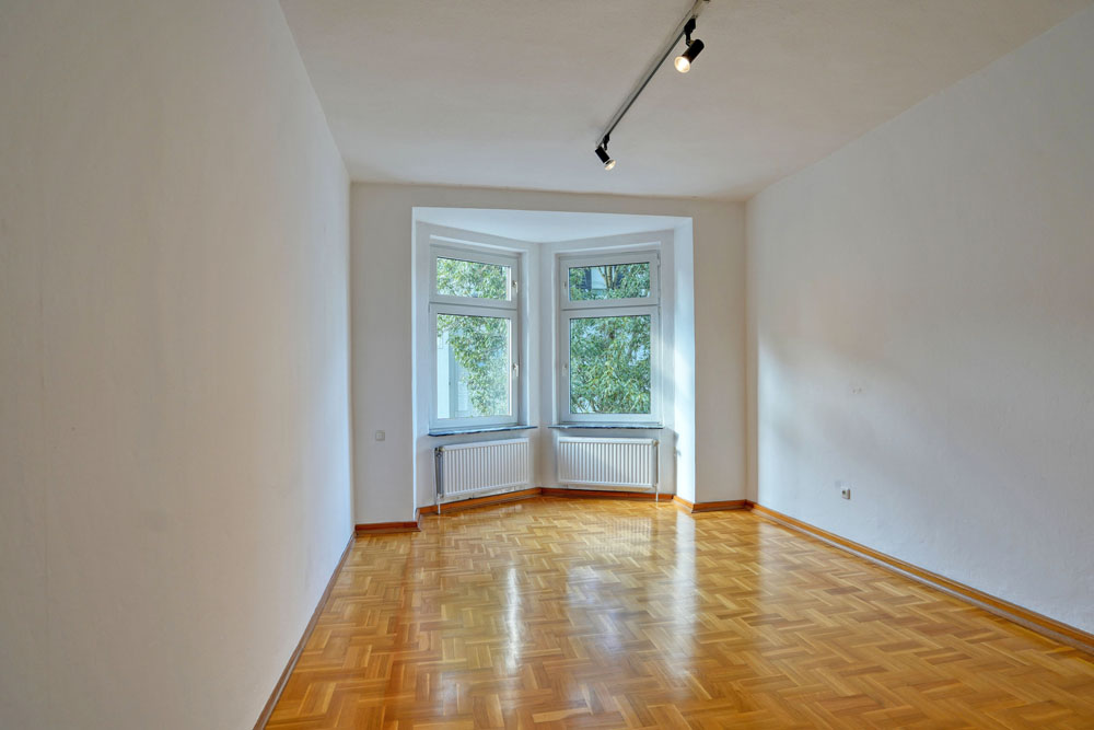 Schlafzimmer mit Erker