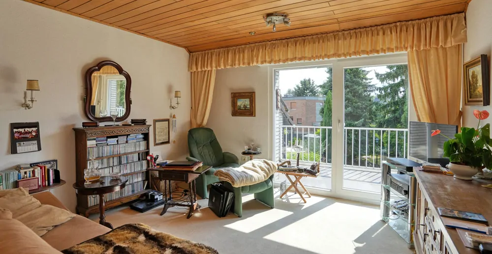 Kinderzimmer mit Zugang zur Dachterrasse