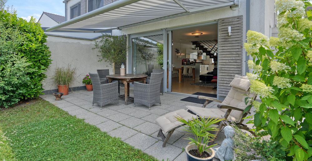 Terrasse vor dem Wohn-/Essbereich