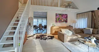 von_poll_real_estate_property_25061043_image_5