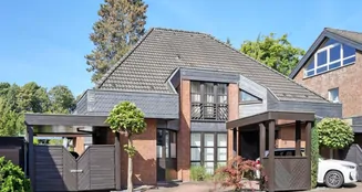 von_poll_real_estate_property_25061043_image_0