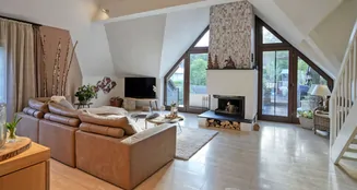 von_poll_real_estate_property_25061043_image_2