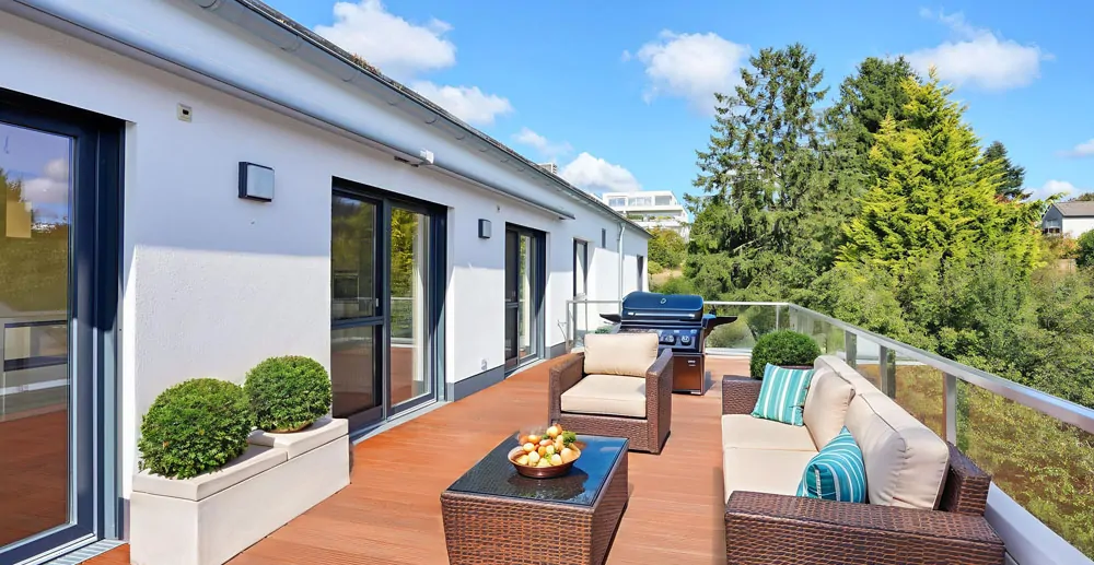 Terrasse vor dem Essbereich – Einrichtungsbeispiel