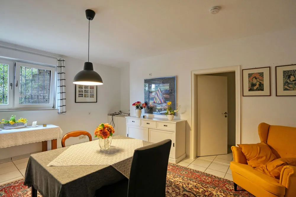 Kinderzimmer oder Schlafzimmer der Einliegerwohnung